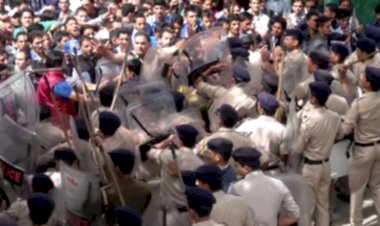 04 अप्रैल 1994 स्थगन प्रस्ताव-भारतीय जनता युवा मोर्चा के प्रदर्शनकारियों पर पुलिस द्वारा लाठी चार्ज 04 अप्रैल 1994 स्थगन प्रस्ताव-भारतीय जनता युवा मोर्चा के प्रदर्शनकारियों पर पुलिस द्वारा लाठी चार्ज