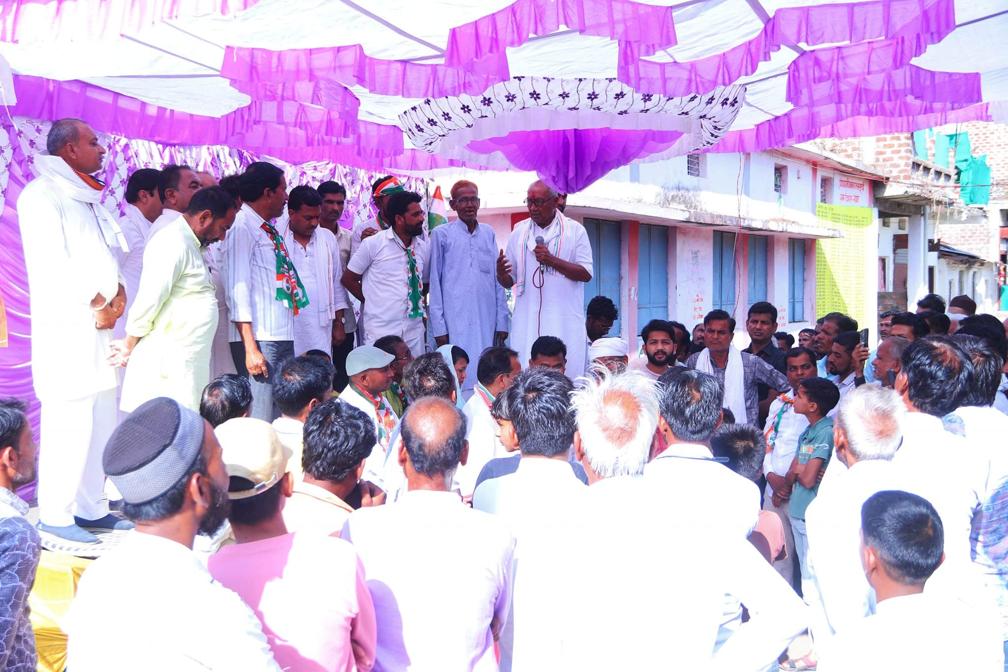 सारंगपुर विधानसभा के ग्राम भयाना में आयोजित नुक्कड़ सभा सारंगपुर विधानसभा के ग्राम भयाना में आयोजित नुक्कड़ सभा