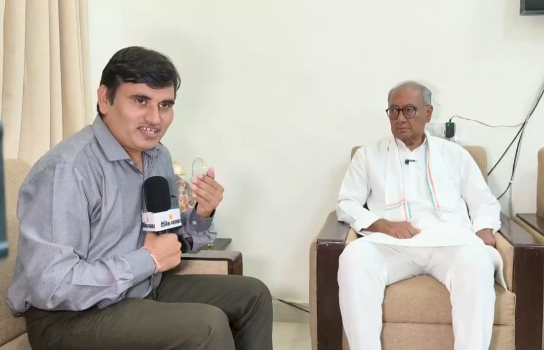दैनिक भास्कर के विजय बघेल जी के साथ सीधी बातचीत दैनिक भास्कर के विजय बघेल जी के साथ सीधी बातचीत
