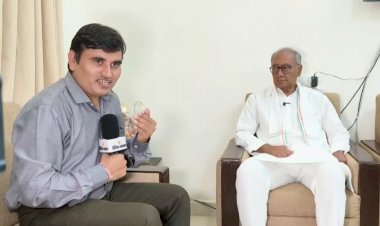दैनिक भास्कर के विजय बघेल जी के साथ सीधी बातचीत दैनिक भास्कर के विजय बघेल जी के साथ सीधी बातचीत